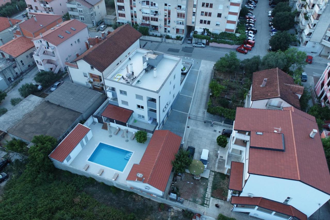 - Luxury With Private Pool